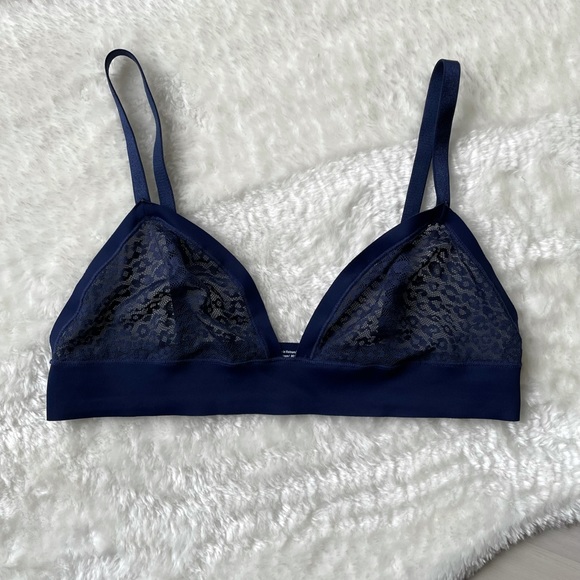 Victoria Secret Bralette - Picture 1 of 5